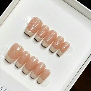 Handmade French Tip Nails 🤎